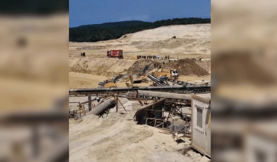 Çatalca’da kum ocağında göçük: 1 işçi balçık içinde kaldı