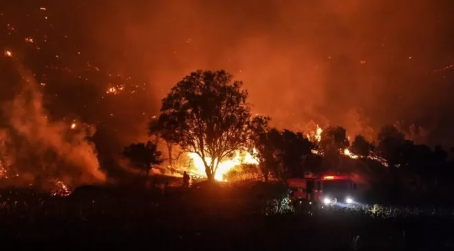 İki gündür yangınla boğuşan Çanakkale’den sevindiren haber