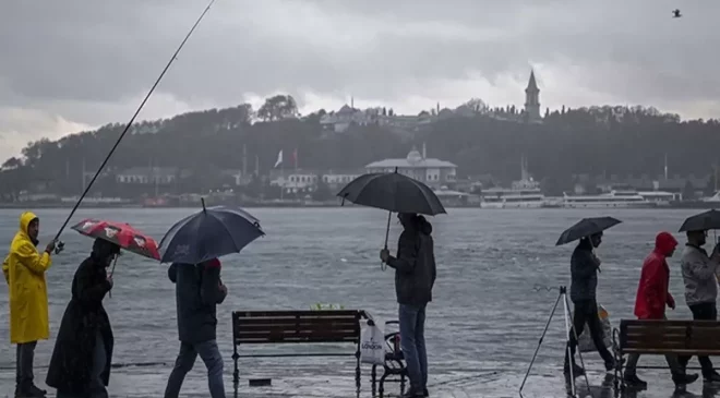 İstanbul’da fırtına uyarısı, 3 ilçede denize girmek yasaklandı