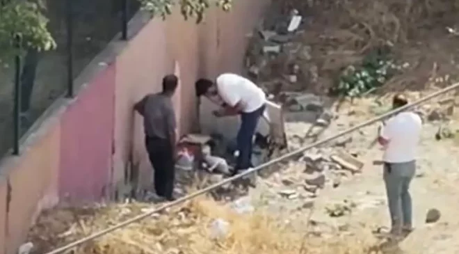 Okul önünde uyuşturucu kullanırken önce kameralara, sonra polise yakalandılar