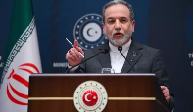 İran Dışişleri Bakanı Arakçi: ABD ile müzakereye hazırız